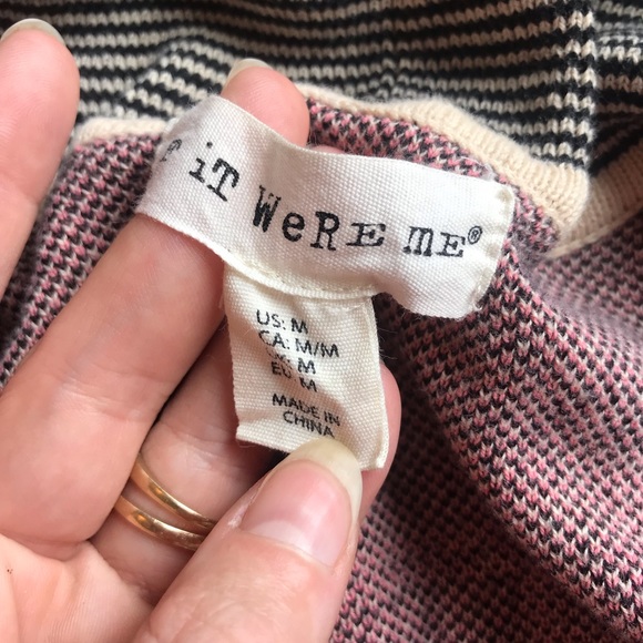 If it were me- tan, geometric print sweater (M) - Picture 4 of 4